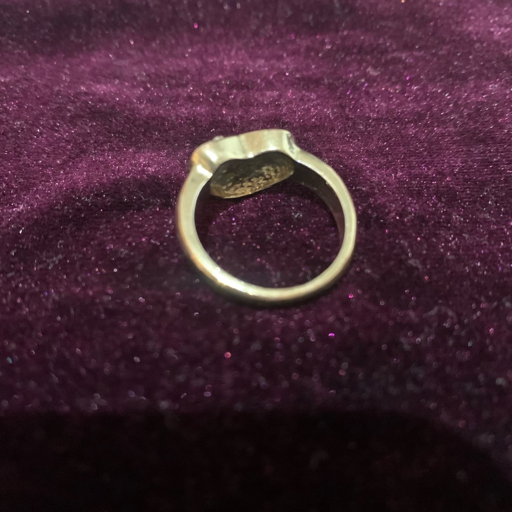 🥶 5/$18 - Rhinestone Heart Ring - Picture 5 of 6